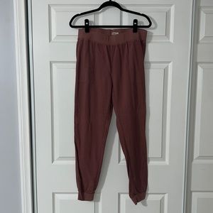 Faherty dusty rose jogger